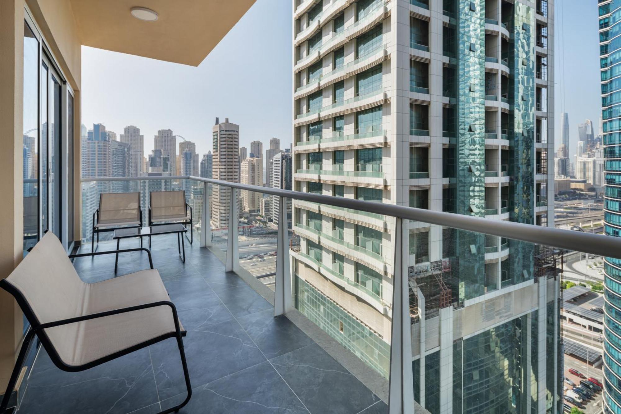 Fully Furnished 1bhk In View Tower Apartment