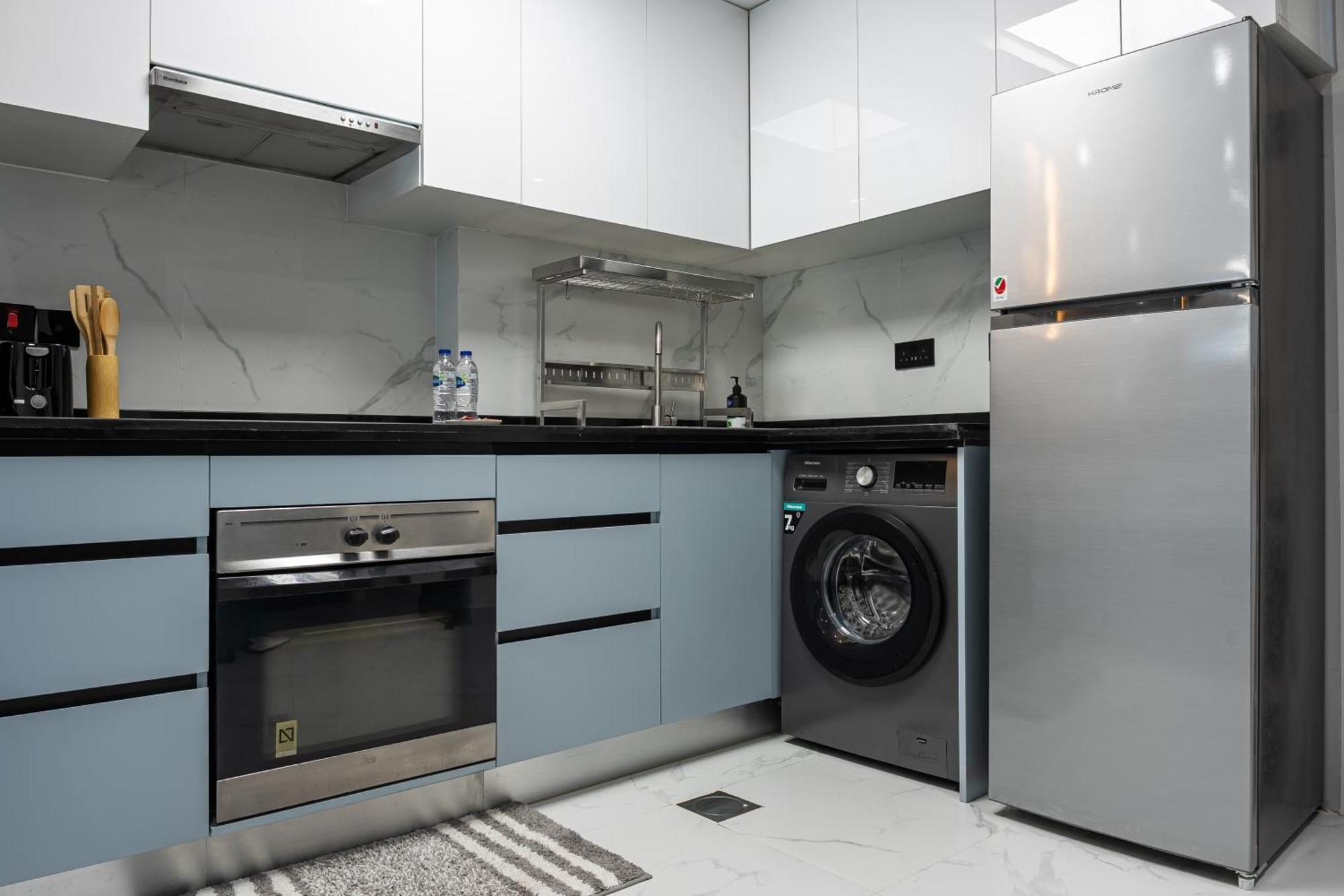 Fully Furnished 1bhk In View Tower *